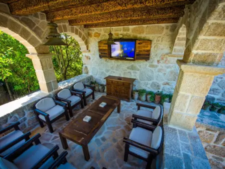 Landgut Luica Dvori – Maison 20 pers., piscine : photo 35