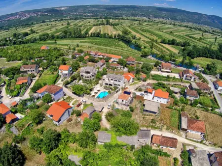Landgut Luica Dvori – Maison 20 pers., piscine : photo 49