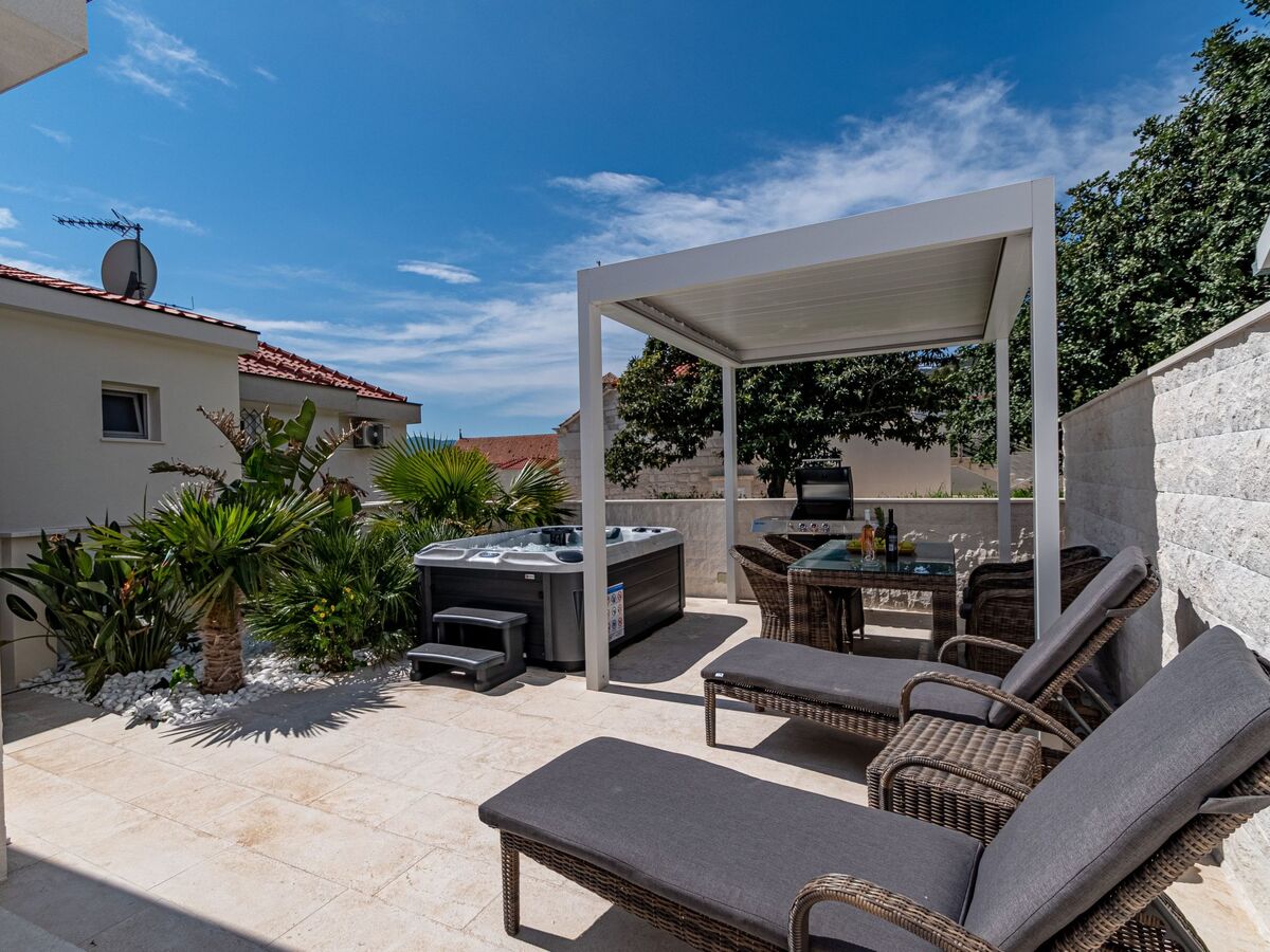 Villa Suartini Viganj : maison avec jacuzzi face à mer - Photo 8