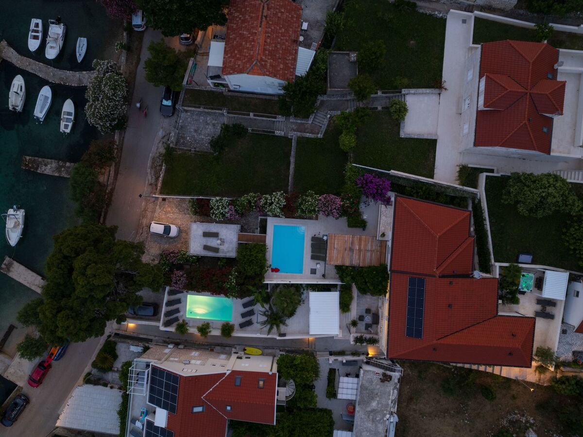Villa Suartini Viganj : maison piscine en bord de mer - Photo 14