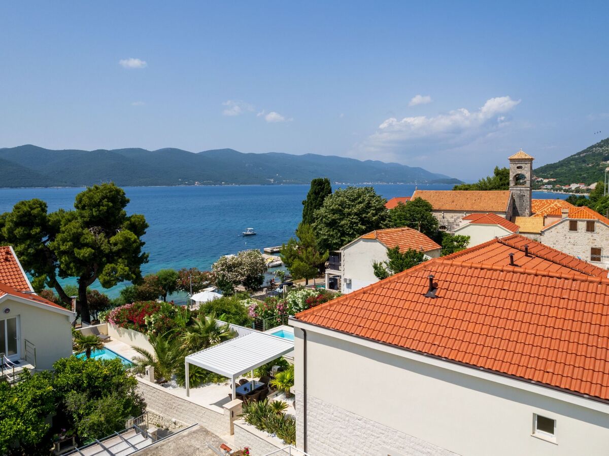 Villa Suartini Viganj : maison piscine en bord de mer - Photo 15
