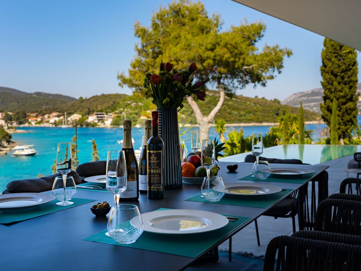 Villa Diva Korčula – Maison 4 chambres avec piscine à Zrnovo - Photo 1