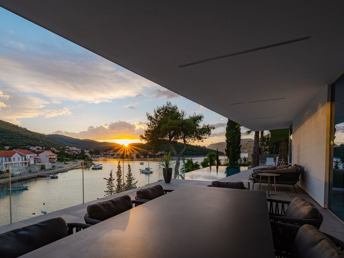 Villa Diva Korčula – Maison 4 chambres avec piscine à Zrnovo - Photo 14