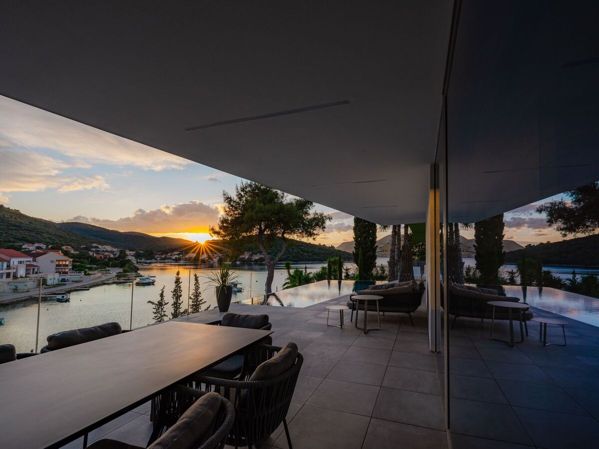 Villa Diva Korčula – Maison 4 chambres avec piscine à Zrnovo - Photo 16