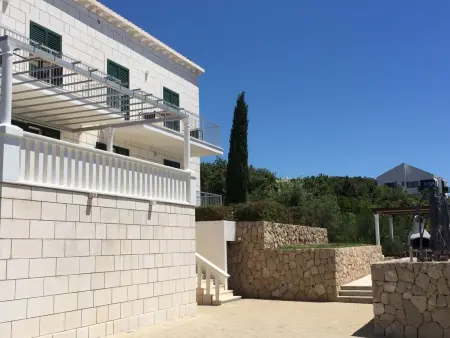 Location maison à Dubrovnik Cavtat, Großes Ferienhaus mit zwei Balkonen