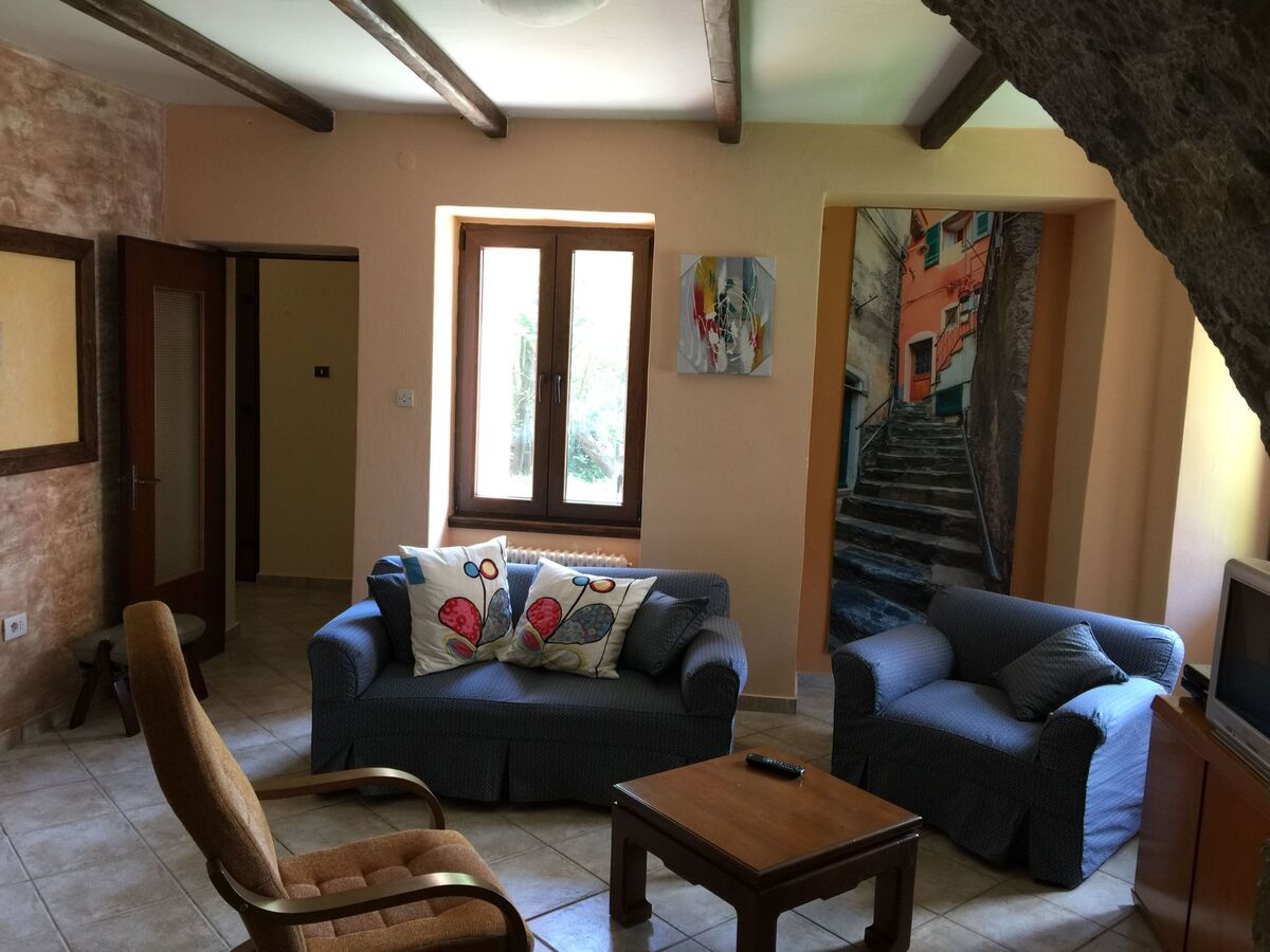 Villa 3 étages, 5 chambres à Dego dans forêt privée - Photo 4