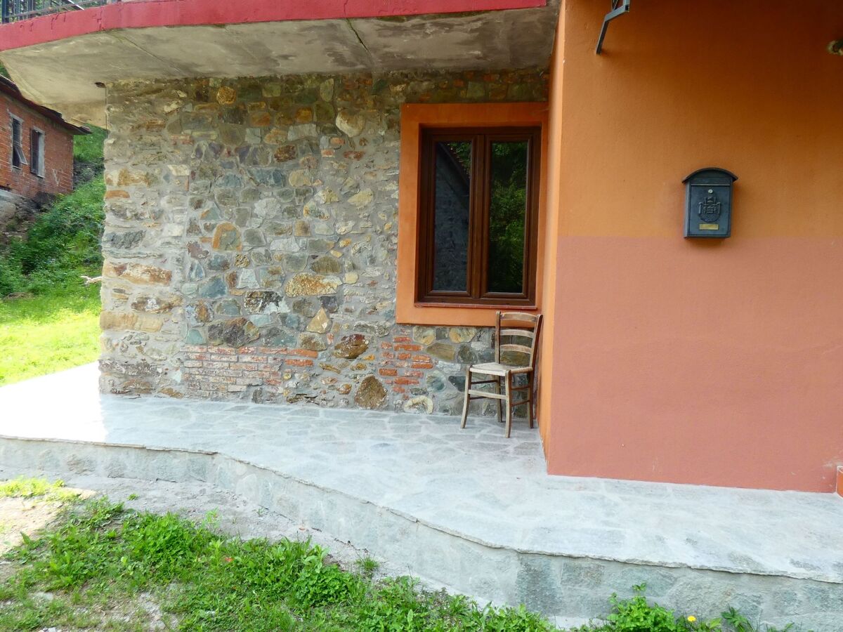 Villa 3 étages, 5 chambres à Dego dans forêt privée - Photo 11