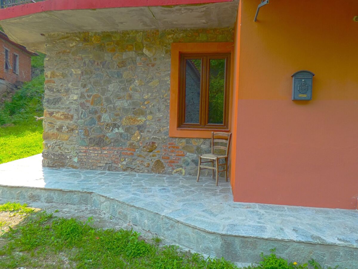 Villa 3 étages, 5 chambres à Dego dans forêt privée - Photo 13