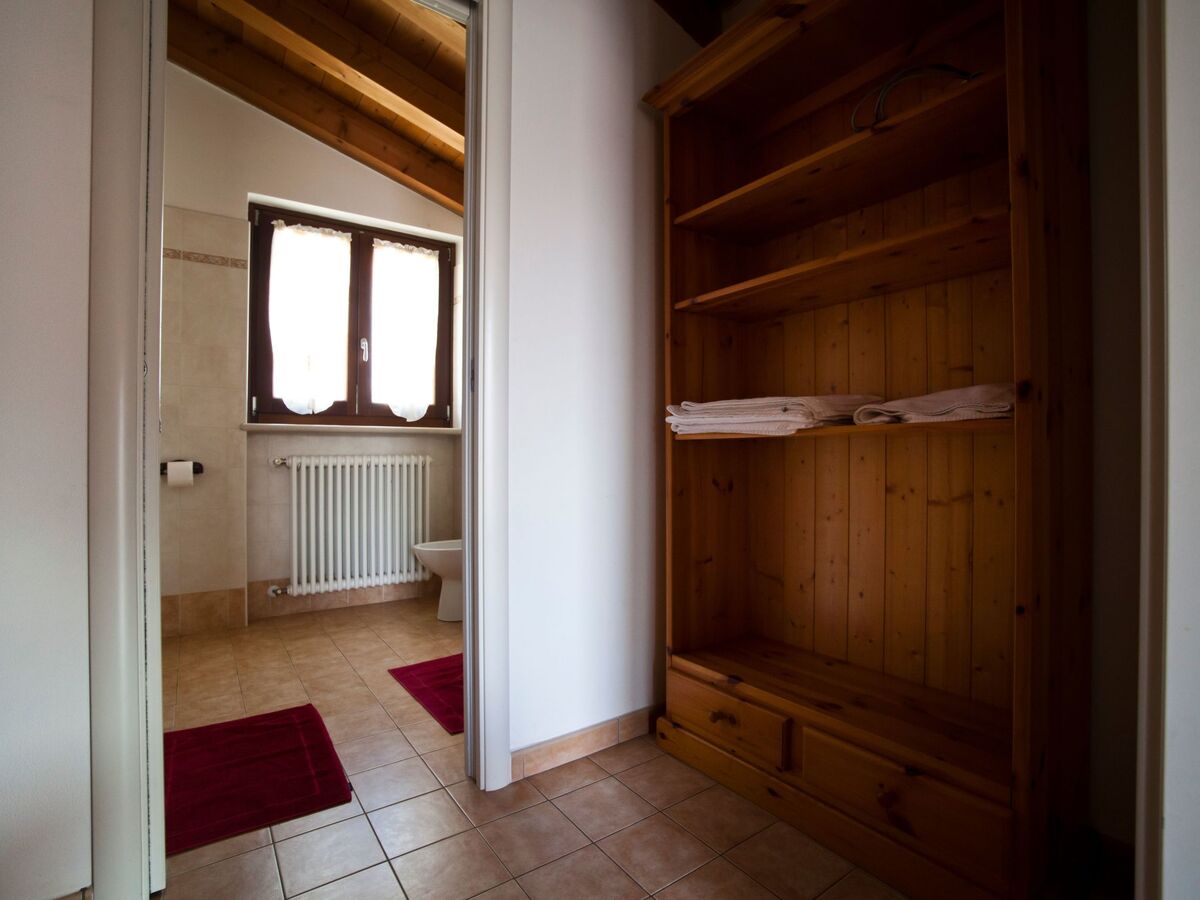 Appartement mansardé vue Mincio à Salionze - Photo 10
