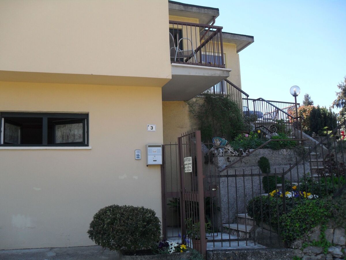 Maison San Zeno di Montagna, jardin et vue lac Garda - Photo 17