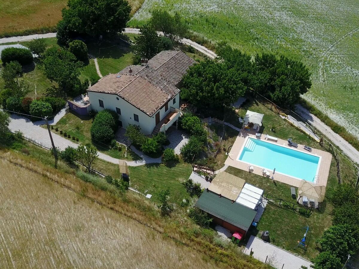 App. Nidastore à Arcevia - 38 m² avec piscine - Photo 1