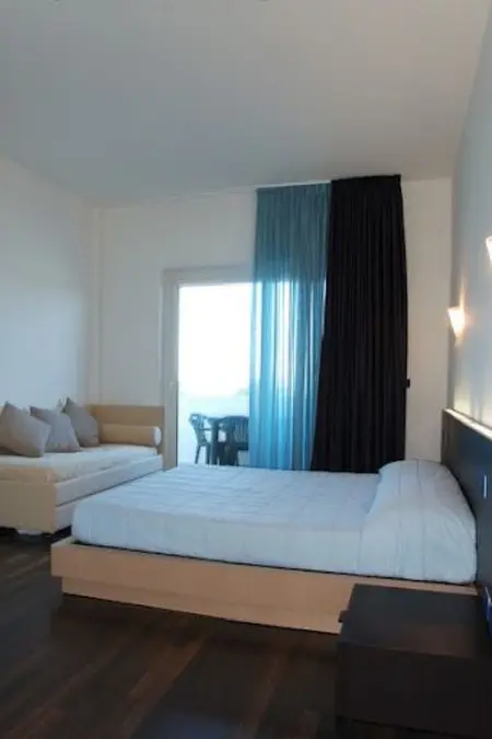 Appartement 1 chambre face à la plage à Alba Adriatica : photo 12