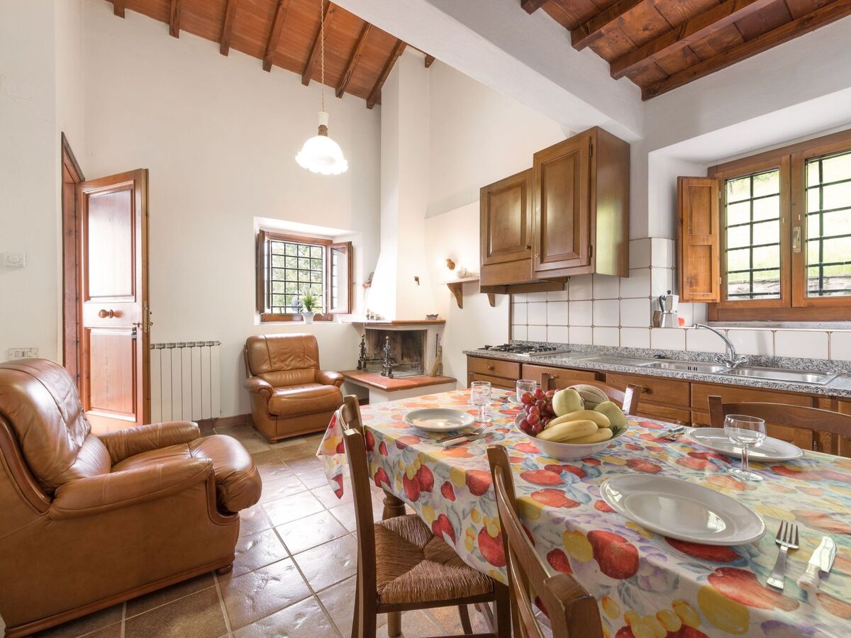 Apartment Giulia, Tuscany – Terrace & Valley View - Photo 2