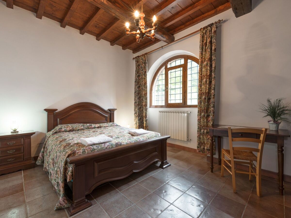 Apartment Giulia, Tuscany – Terrace & Valley View - Photo 6