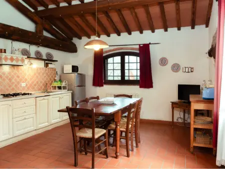 Appartement Pietro 68 m² avec piscine commune à Bucine : photo 2
