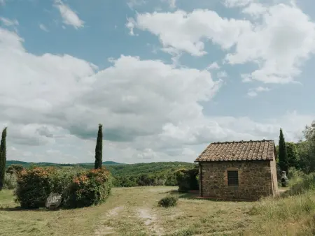 Location maison à Bucine, Cottage Laura mit privatem Garten und Grill