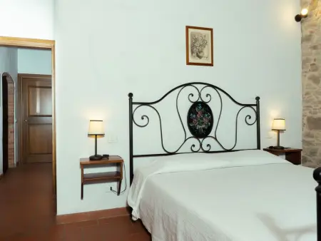 Appartement 'Sofia' à Bucine, piscine en hameau médiéval toscan : photo 9