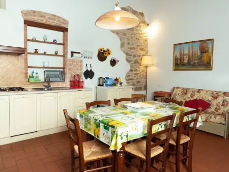 Appartement 'Sofia' à Bucine, piscine en hameau médiéval toscan : photo 10