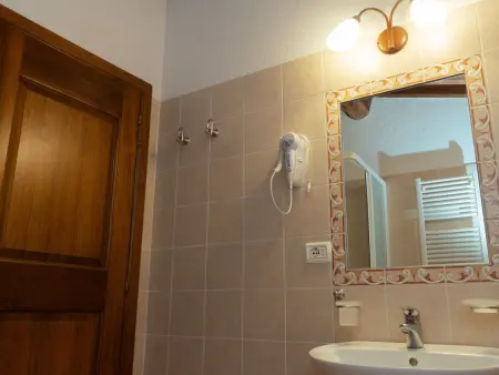 Appartement 'Sofia' à Bucine, piscine en hameau médiéval toscan : photo 13