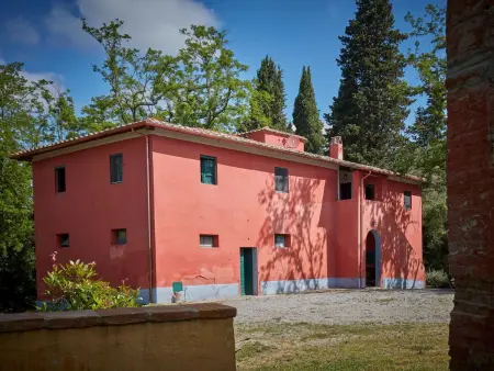 Rustikale Villa mit Swimmingpool in den toskanischen Hügeln - Photo 1