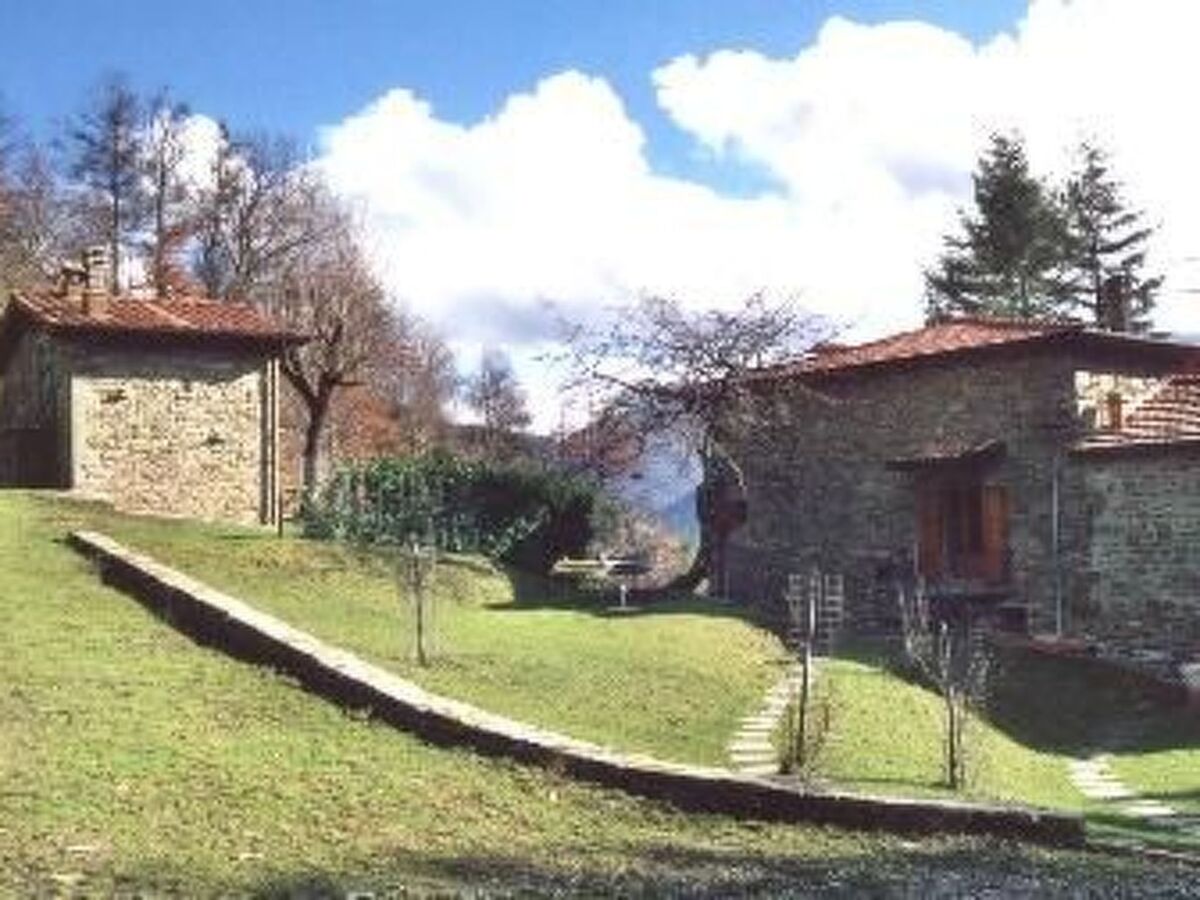 Maison de ferme rénovée à Capolona, piscine et jardin - Photo 3