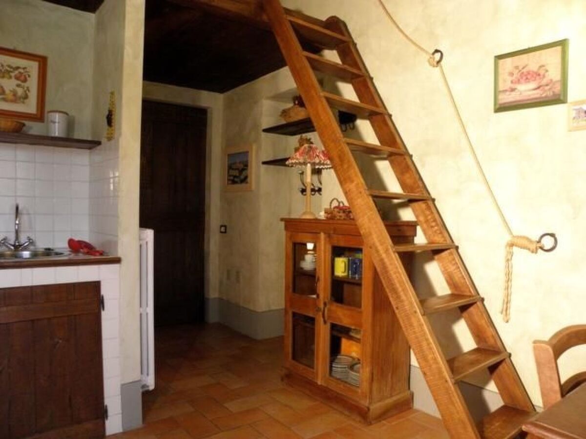 Appartement rural avec pergola privée à Monteleone d'Orvieto - Photo 8