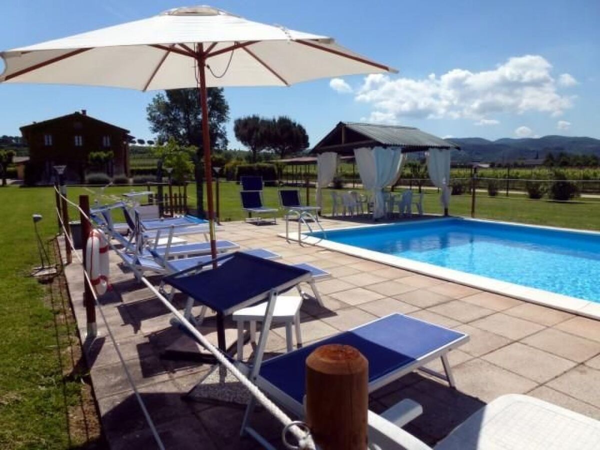 Appartement 5 pers. à Torgiano avec piscine et jardin privé - Photo 1