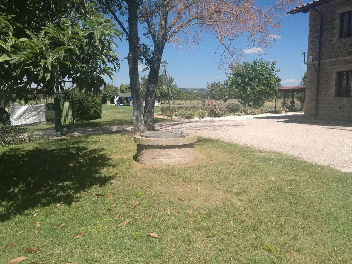 Appartement 5 pers. à Torgiano avec piscine et jardin privé - Photo 31