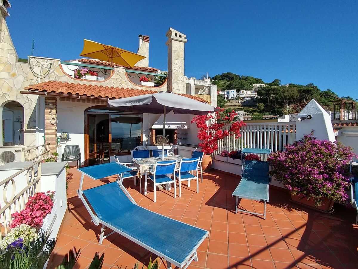 Appartement Ischia avec terrasse, 2 km de la plage - Photo 2
