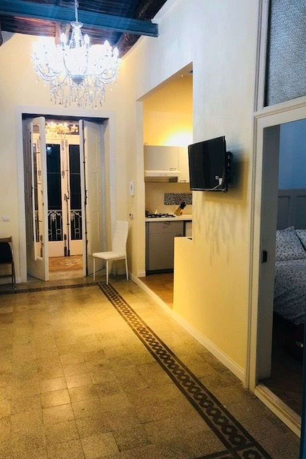 Grand appartement face à la Cathédrale de Naples - Photo 15