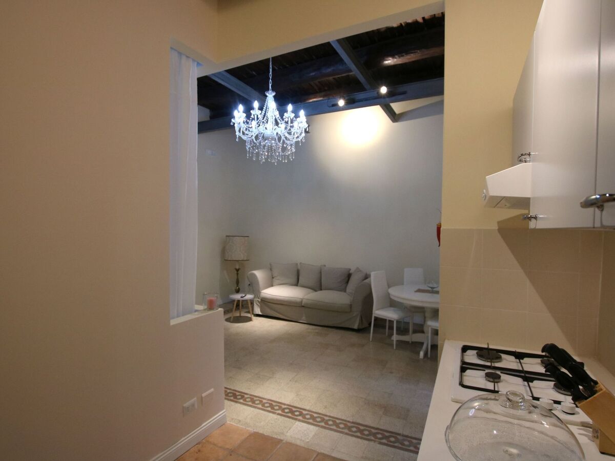 Grand appartement face à la Cathédrale de Naples - Photo 18
