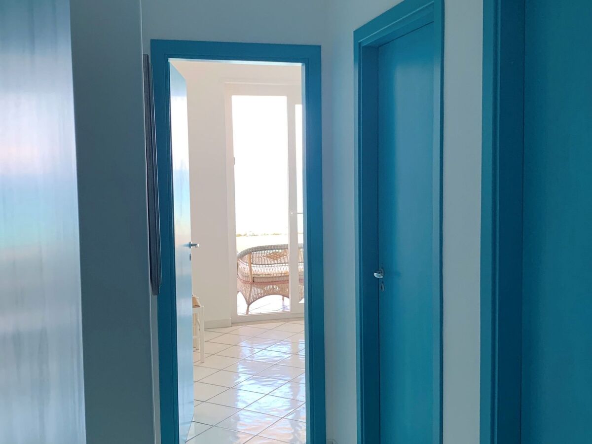 Appartement Laura : vue mer directe à Pizzo, 3 chambres - Photo 13