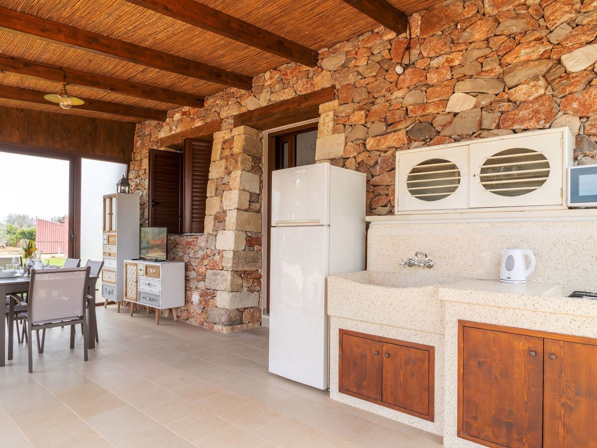 Trullo L'Ulivo à Casarano : maison 4 pers. piscine - Photo 9