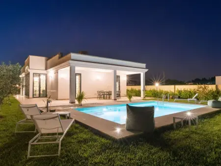 Location maison à Taurisano, VILLA CLAUDIA - Exklusive Ferien zu Hause