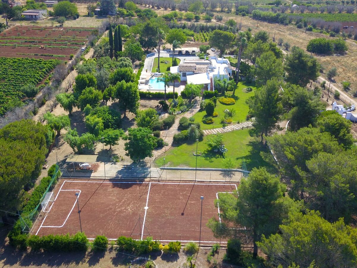 Villa Vetti – Maison 18 pers., piscine et terrain 20 000 m² - Photo 3
