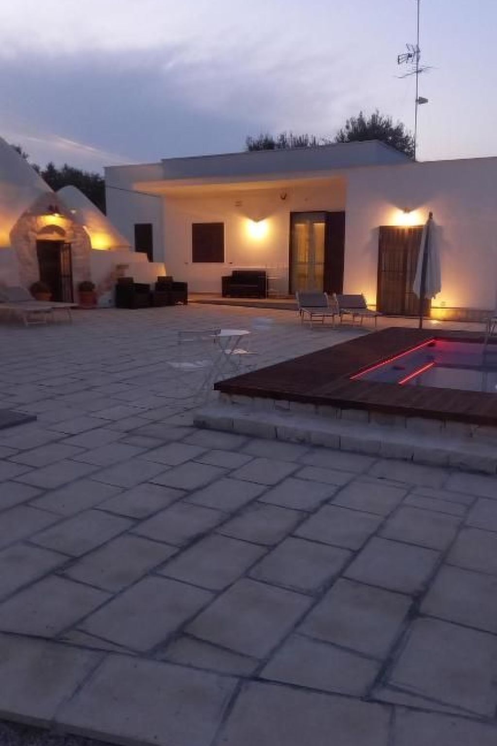 Trullo en pierre et villa blanche avec jacuzzi - Photo 19