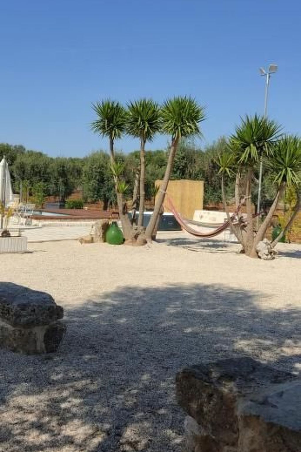 Trullo en pierre et villa blanche avec jacuzzi - Photo 22