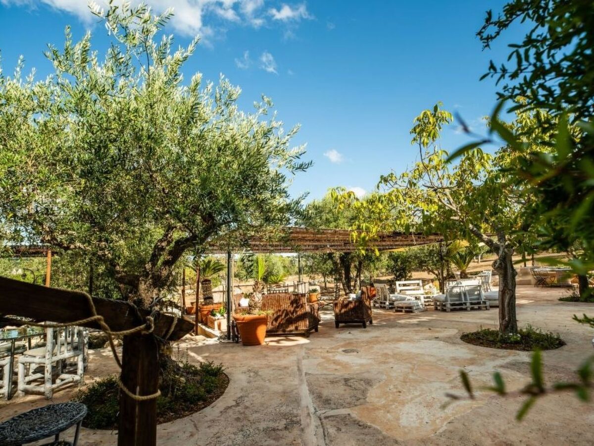 Deux trulli avec piscine & oliviers à Ostuni - Photo 12