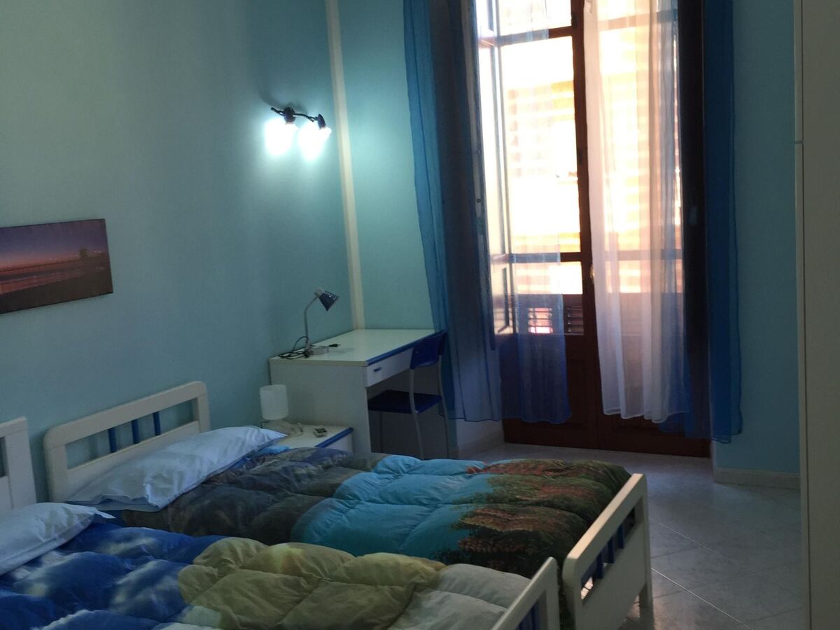 Appartement 3 chambres avec balcons à Cagliari - Photo 7