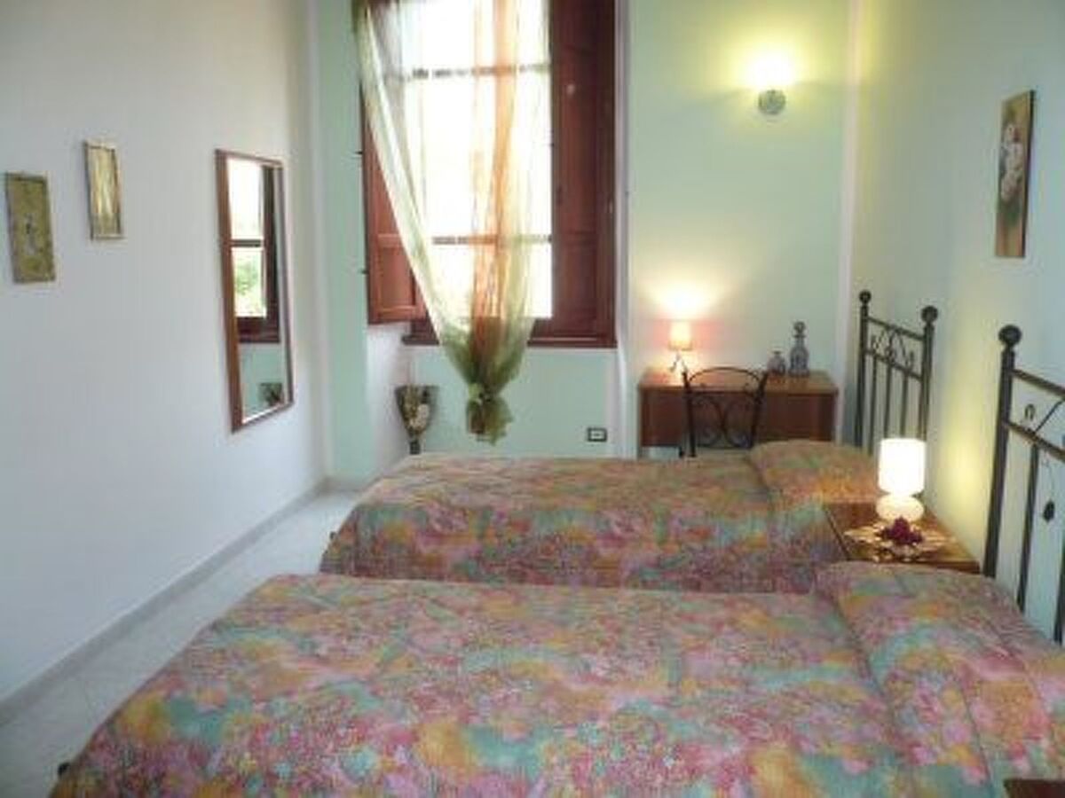 Appartement 3 chambres avec balcons à Cagliari - Photo 9