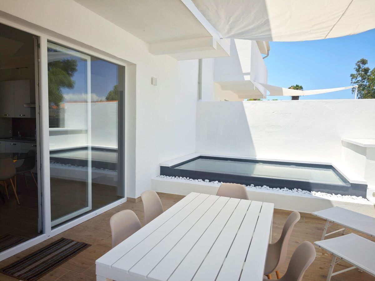 Villa Porto Pino avec piscine privée, 300m de la plage - Photo 1