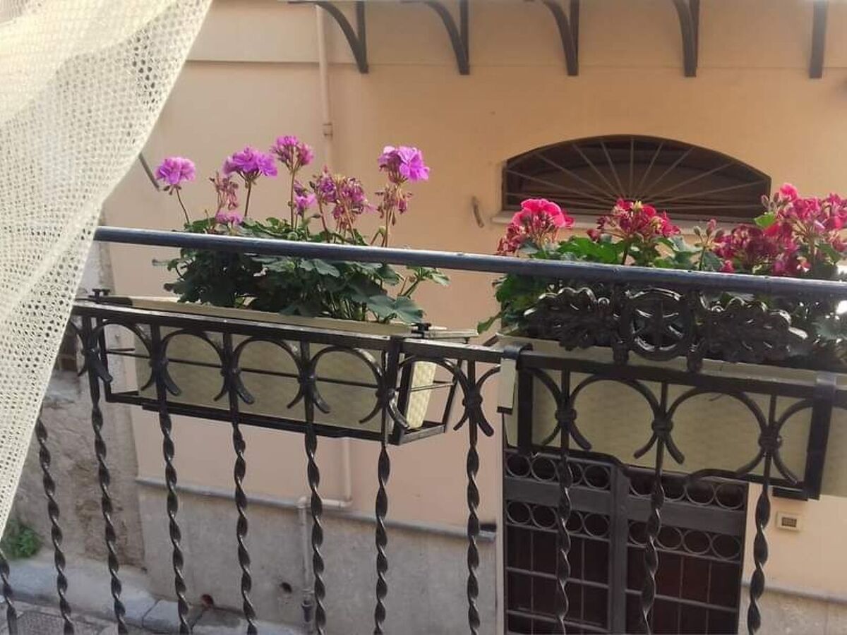 Studio avec balcon fleuri au cœur du marché Ballarò, Palerme - Photo 12