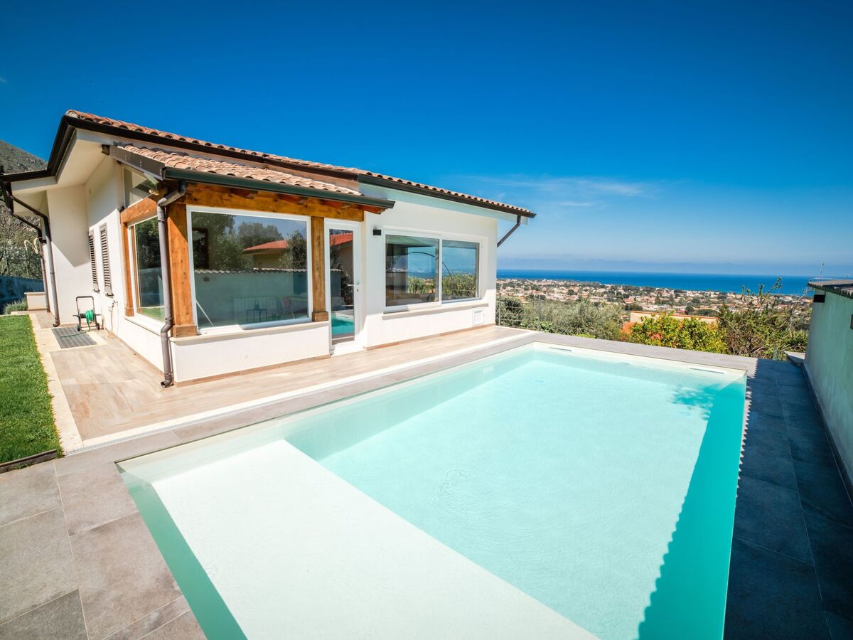 Villa Mamma Paola à Carini, vue mer 180° et piscine privée - Photo 2