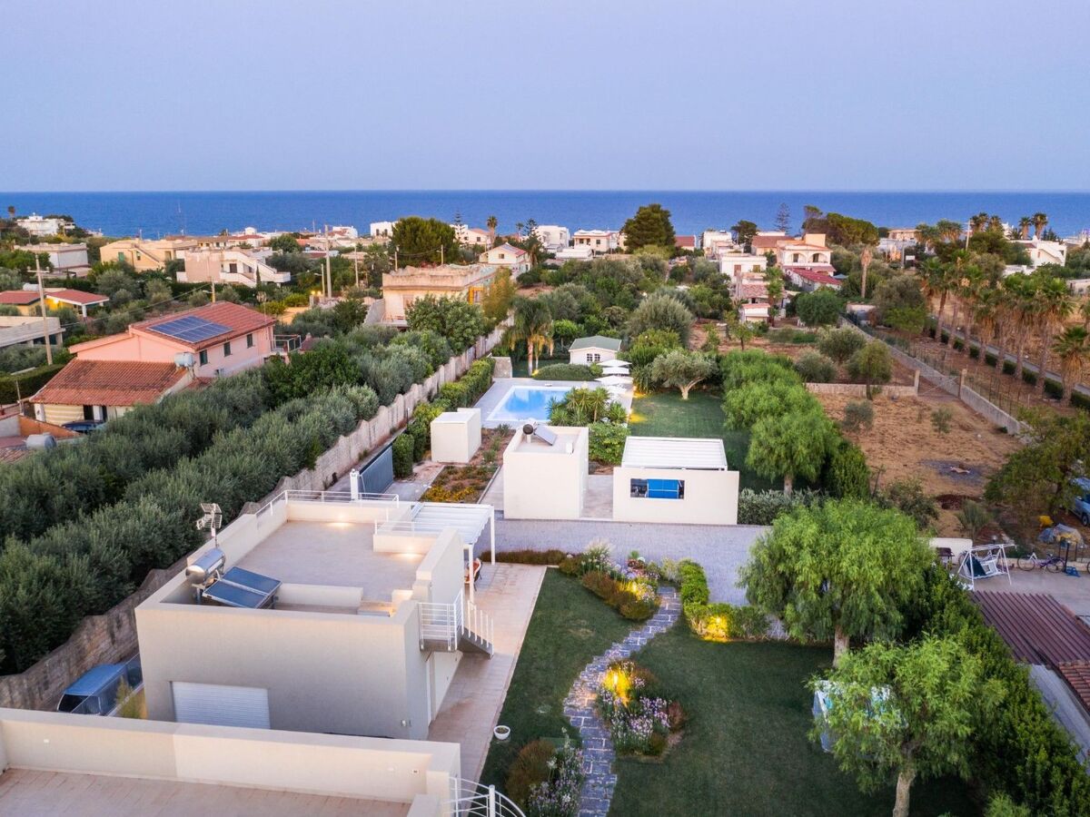 Villa avec piscine chauffée à 200m de la plage - Photo 21