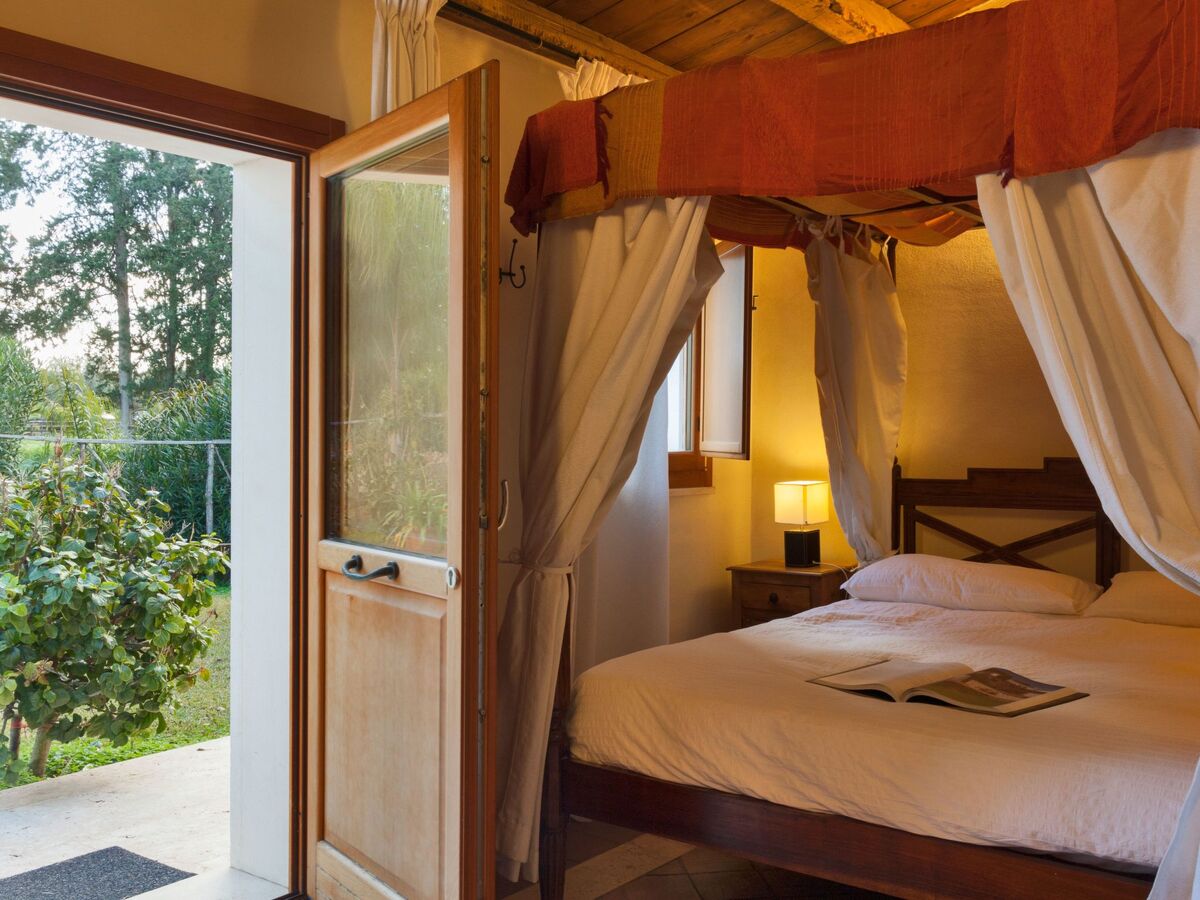 Villa dei Papiri – Chambre avec jardin privé à Fontane Bianche - Photo 8