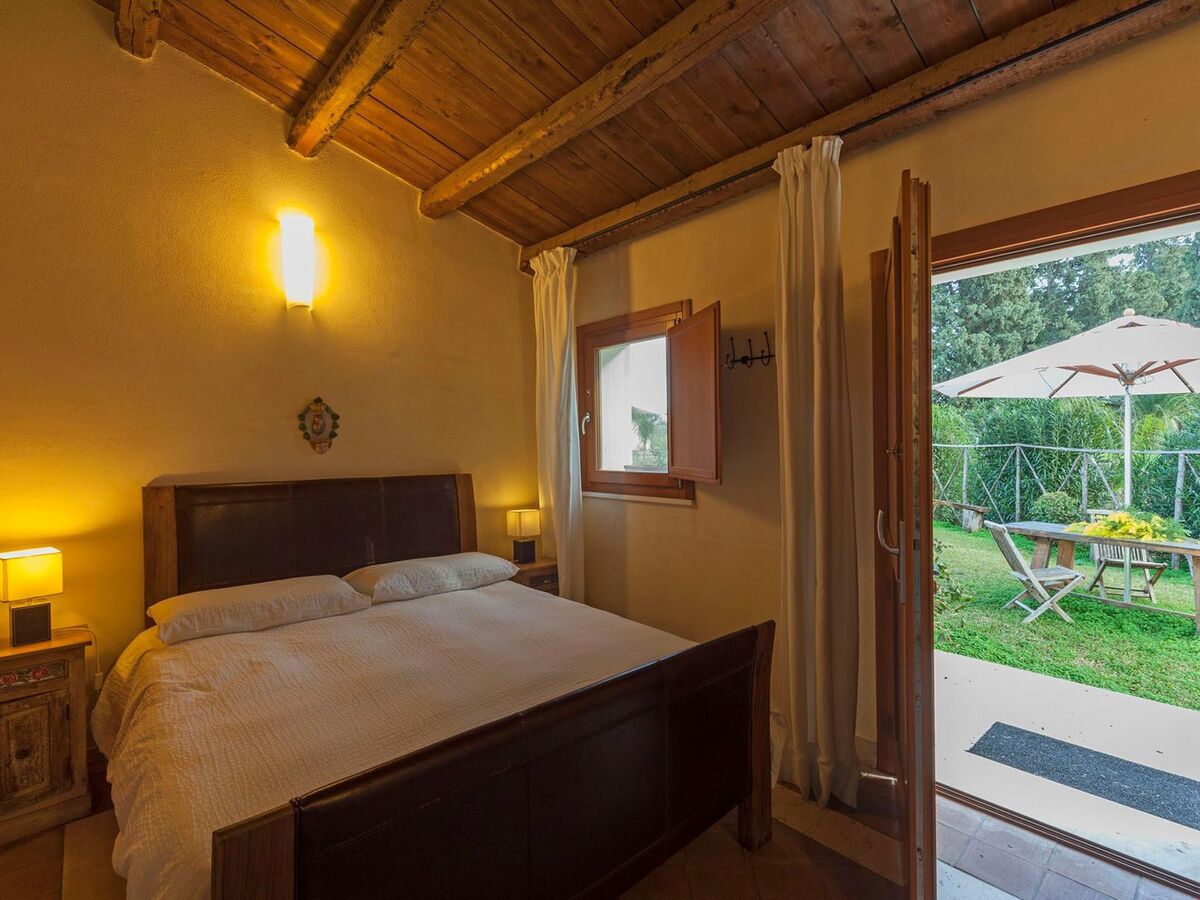 Villa dei Papiri – Chambre avec jardin privé à Fontane Bianche - Photo 10