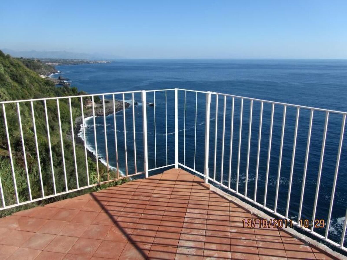 Maison avec vue mer à Acireale, 200m de la plage - Photo 11
