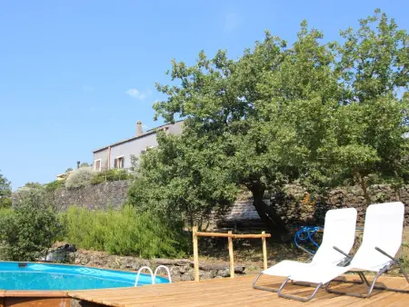 Casa Etnea  mit Terrasse, Maison 8 personnes à Trecastagni - Photo 1