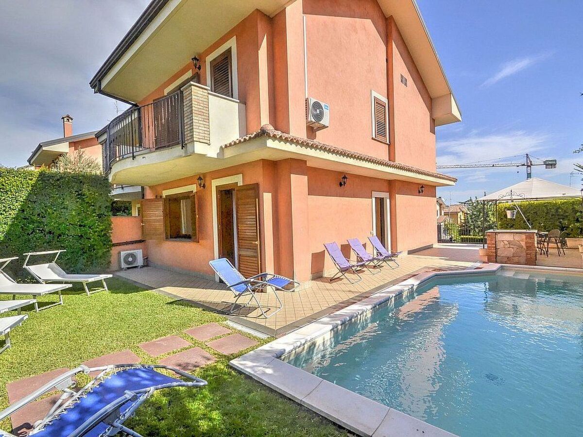 Villa Il Pino – 16 pers., piscine & jardin à Trecastagni - Photo 1