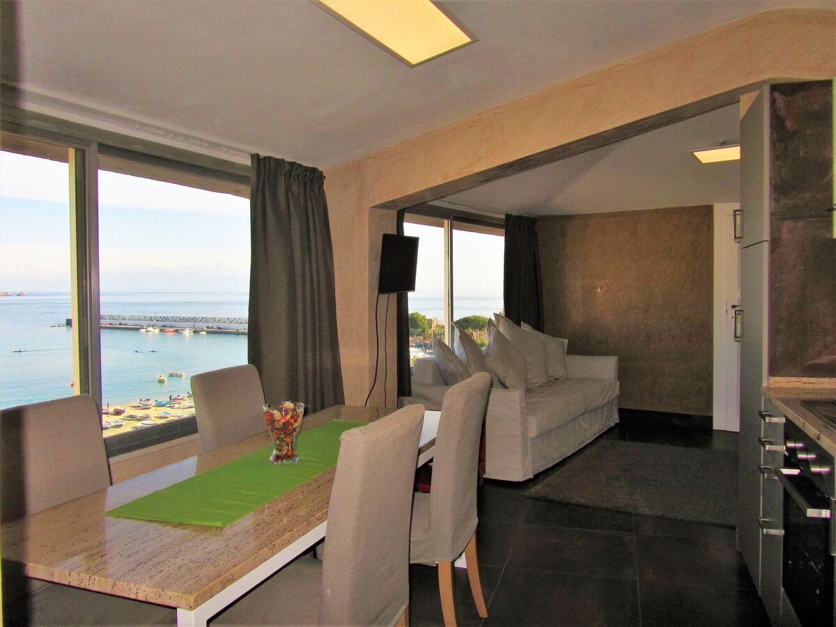 Appartement vue 270° sur la baie, 5e étage à Giardini-Naxos - Photo 12